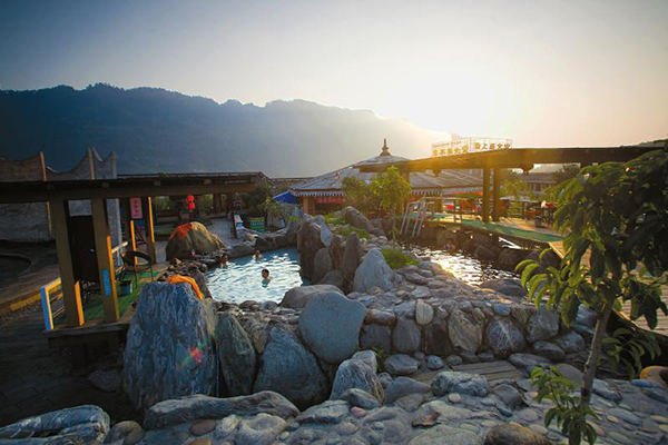 西部大峡谷小温泉.jpg