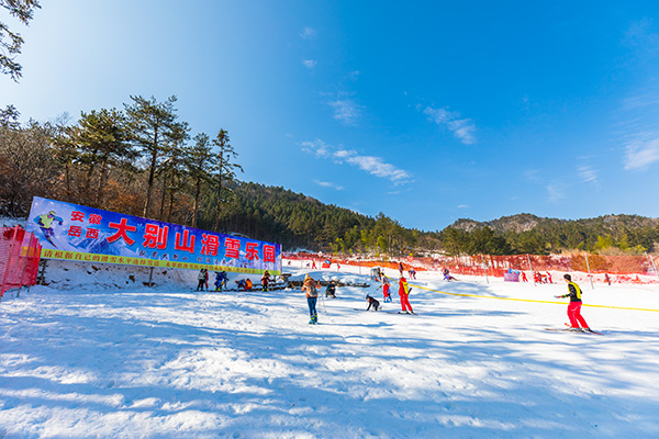 博山山外山滑雪场图片