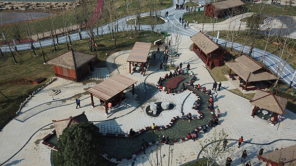 汤山温泉金乌公园-泡脚区.jpg