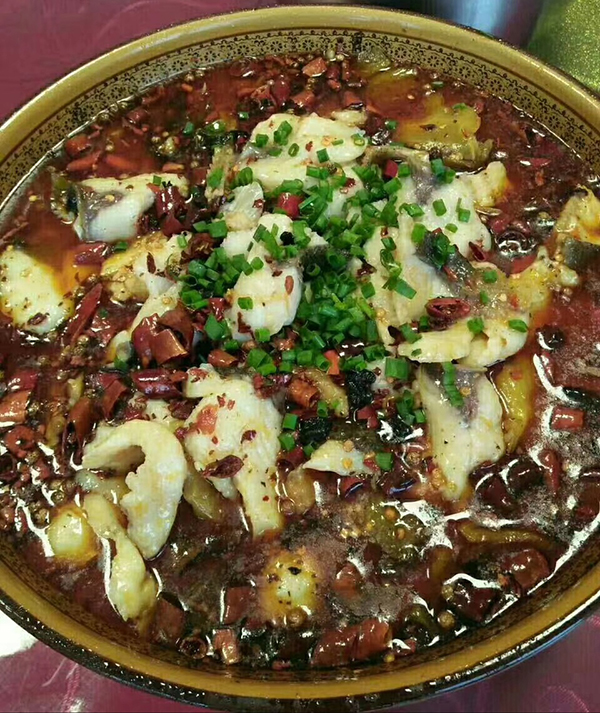 御龙湾特色菜肴.jpg