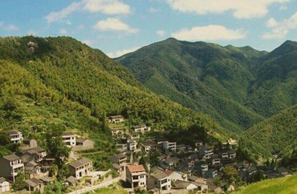 四明山风光2.jpg