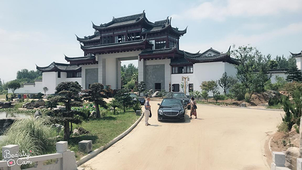 “海龙岛”大门内侧.jpg