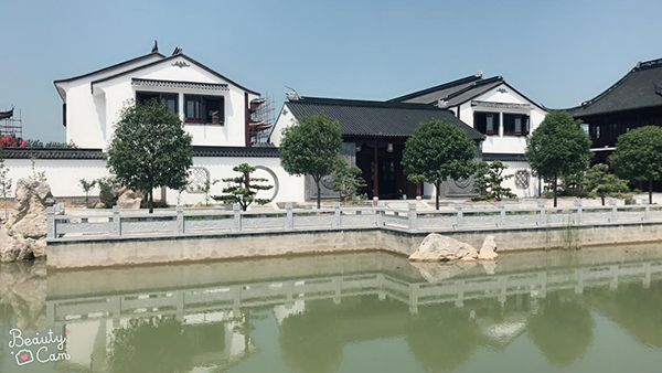 “海龙岛”内部亭台楼榭2.jpg