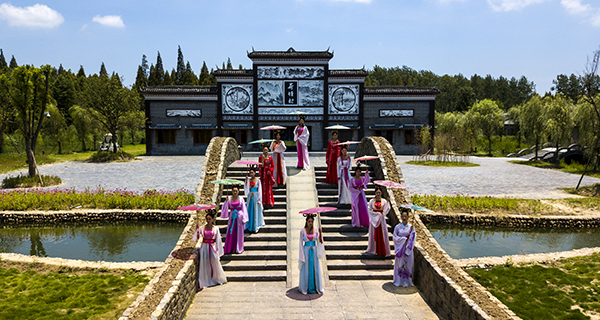 3.梦里荷塘韵味.jpg