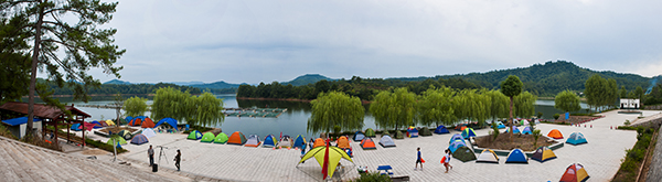 潭湖帐篷节全景.jpg