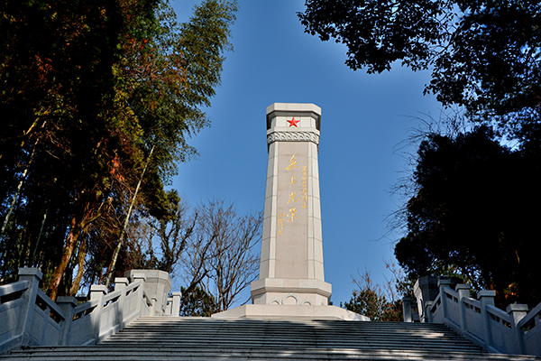 东固革命烈士纪念塔2.jpg