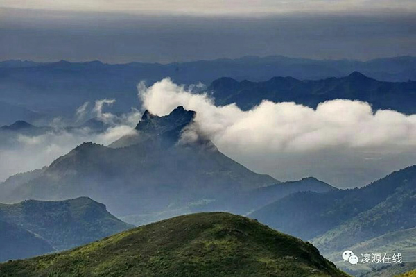 雾中大裂山.jpg