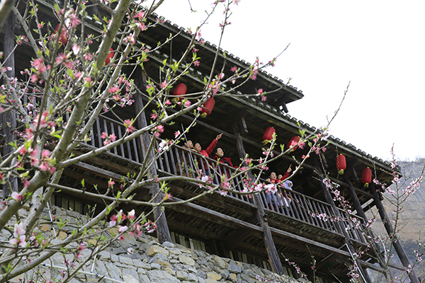 链子崖赏花.jpg