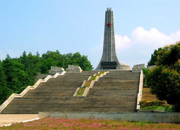 竹沟烈士陵园1.jpg