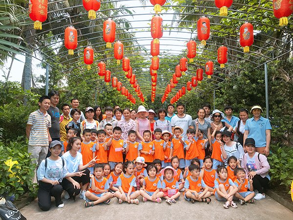 幼儿园春游1.jpg