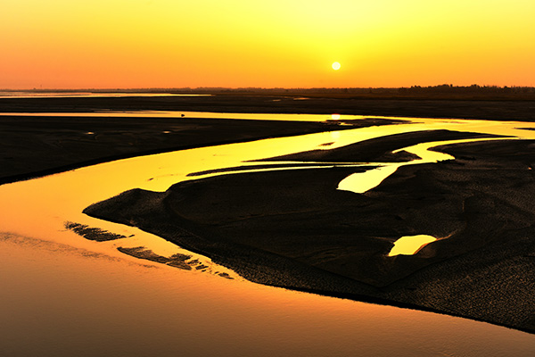 塔里木河夕阳.JPG