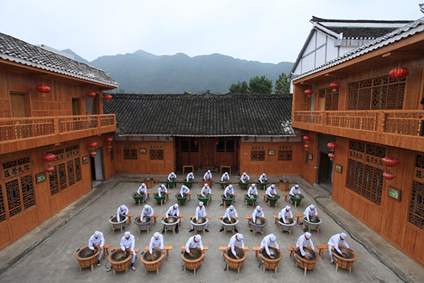 茶庄院落 教你手工制茶.jpg