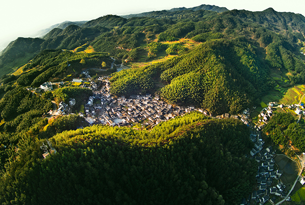 1  灵山全貌.jpg