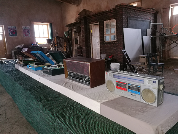 17.一师阿拉尔市十六团老一营文化用品展区.jpg