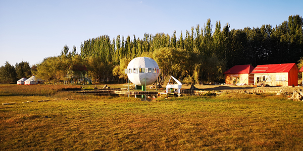 2、湿地蒙古包.jpg