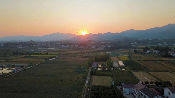 秋季村景.jpg