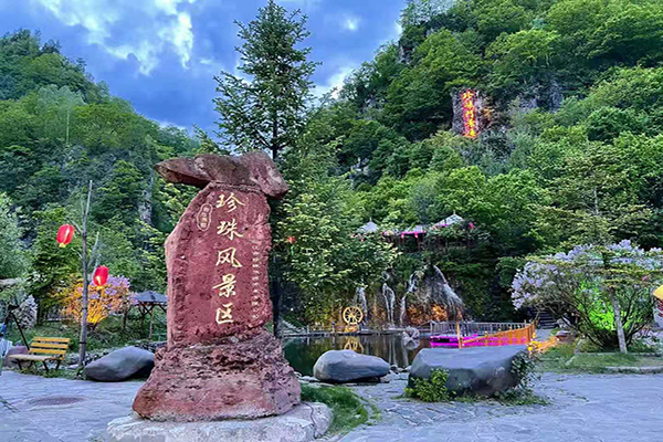 临江附近的旅游景点图片