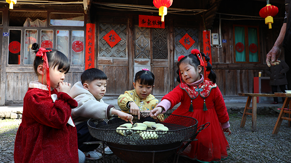 龙宫倒麻糍3.jpg