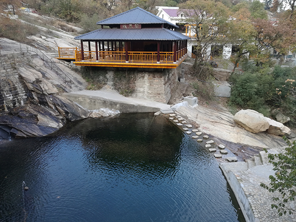 驻阁静思.jpg