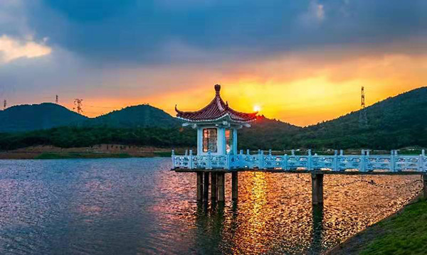 龙尚湖.jpg