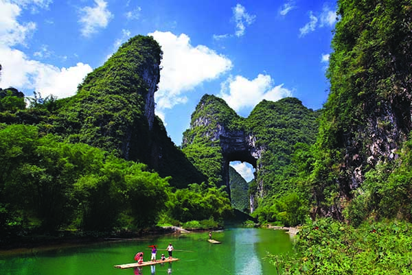 1.罗城县天门山景区.jpg