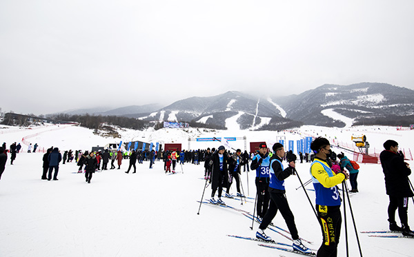 滑雪场准备区.jpg
