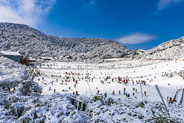 4.金佛山滑雪场.jpg
