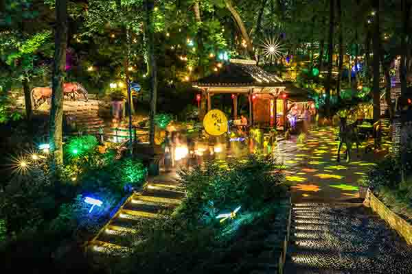 永泉忆江南12景枫林唱晚夜景.jpg