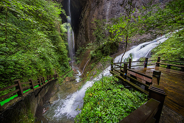 坪坝营景区四洞峡.jpg