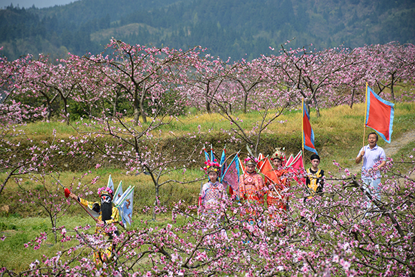（精品路线1）桃李基地唱戏爱好者旅游胜地.JPG