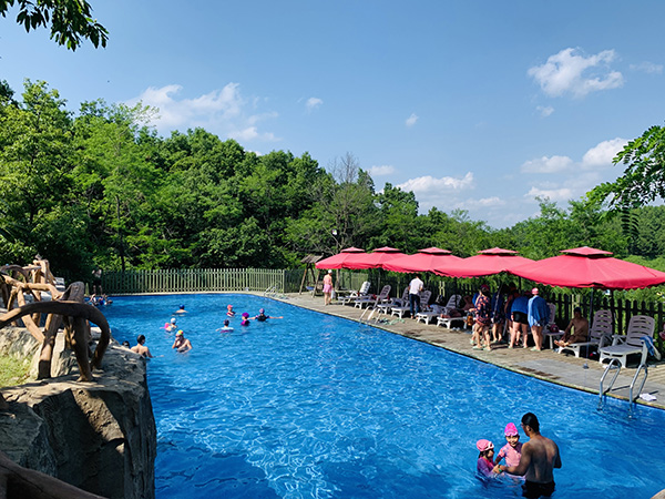 室外泳池1.jpg